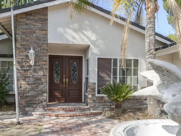 23030 Conde Dr, Santa Clarita, CA 91354