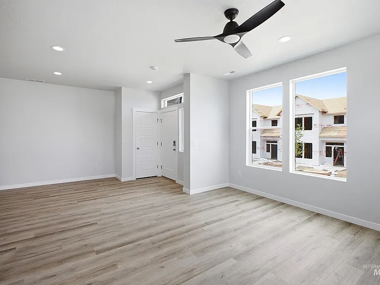6705 S Spindlebush Ave — Photo 12