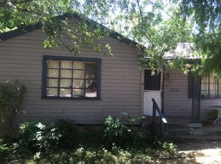 1326 Record Crossing Rd, Dallas, TX 75235