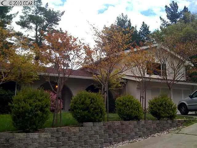 660 El Cerro Blvd photo 1