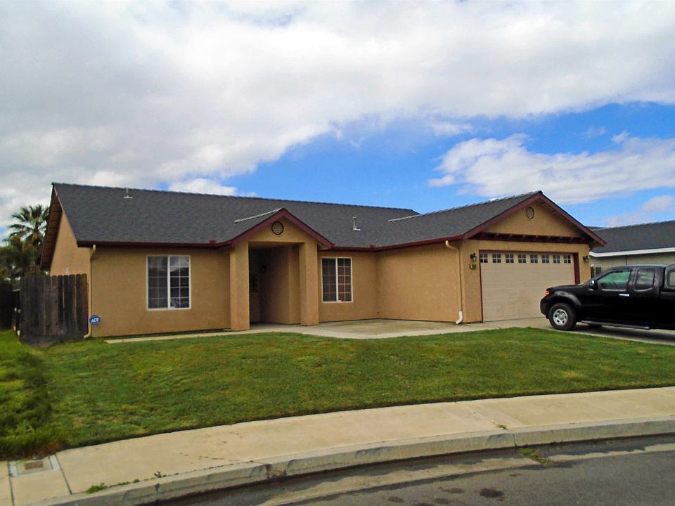 1st image of 1964 S Wishon Ave