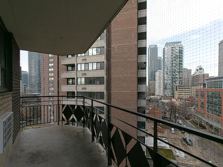55 Isabella St — Photo 10