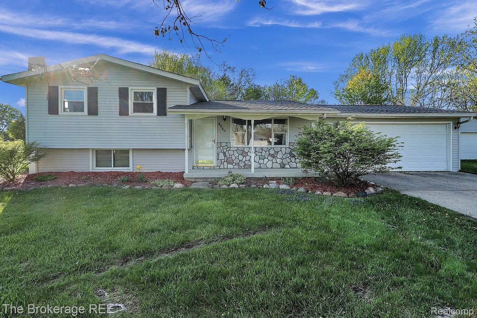 8057 Ohara Dr photo 1