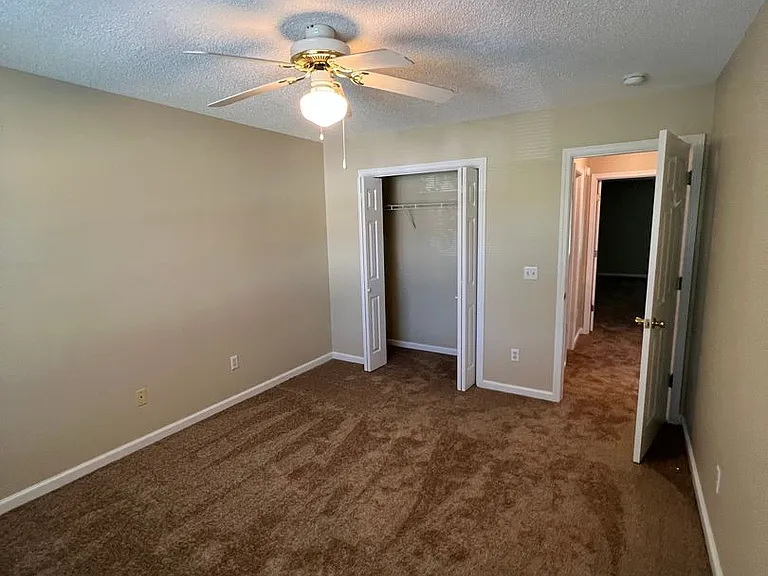 176 Woodmere Dr — Photo 11