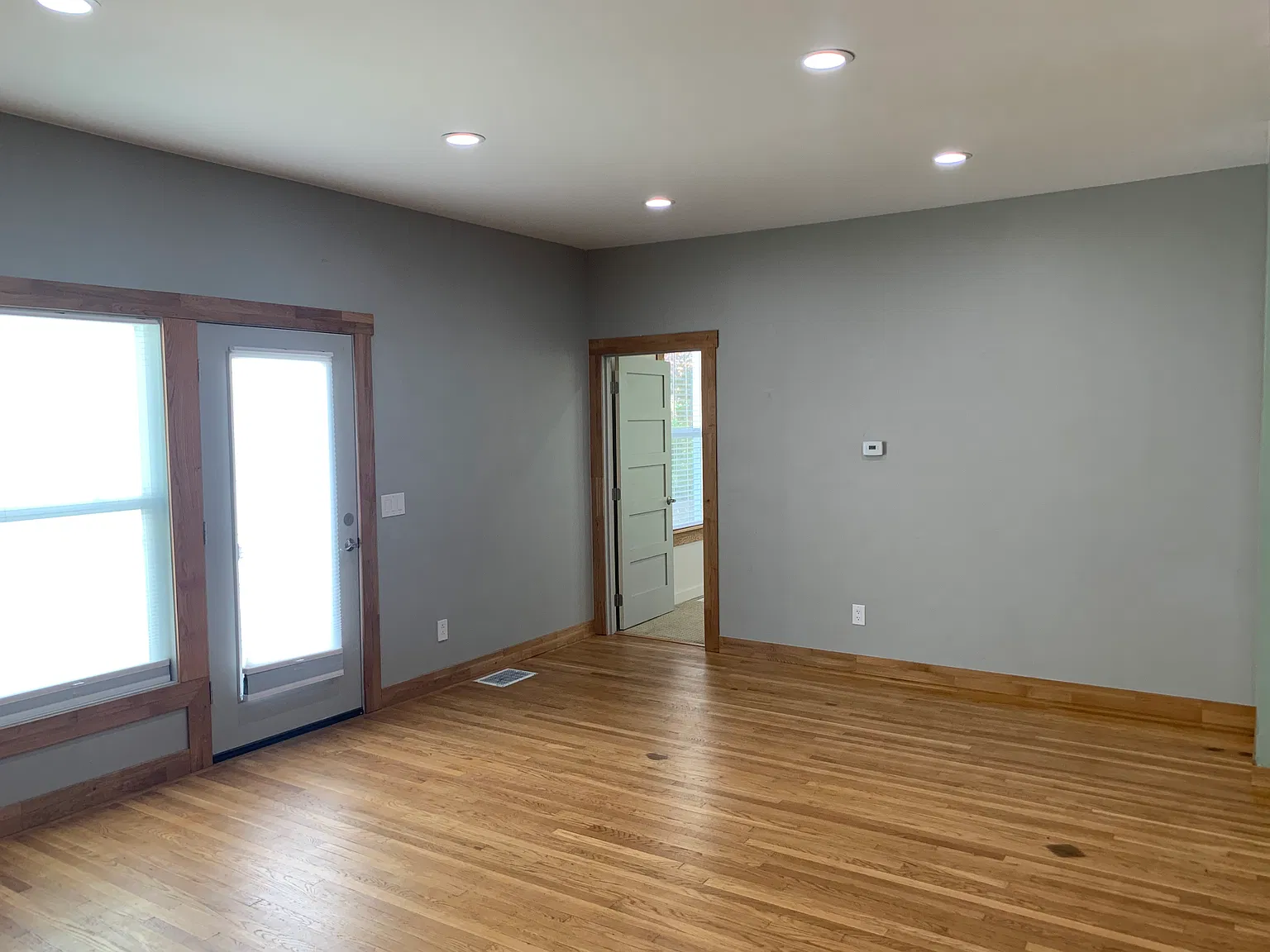 2 bed, $2,050 — Photo 2