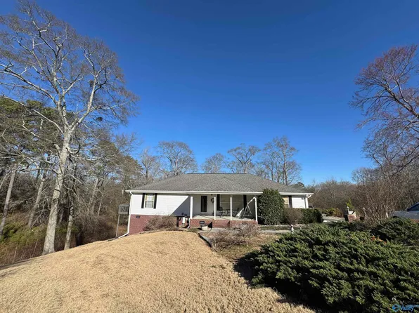 358 Simpson St, Boaz, AL 35957