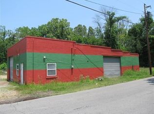 93 Midway Dr, Erin, TN 37061