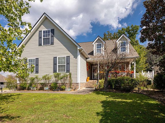 2nd image of 12 Heatherwood Ln