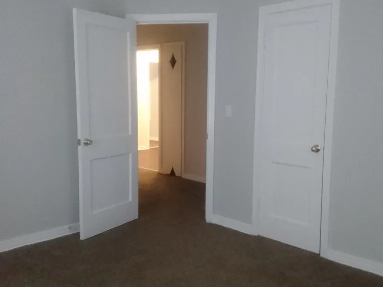 1013 E Louisiana St — Photo 13