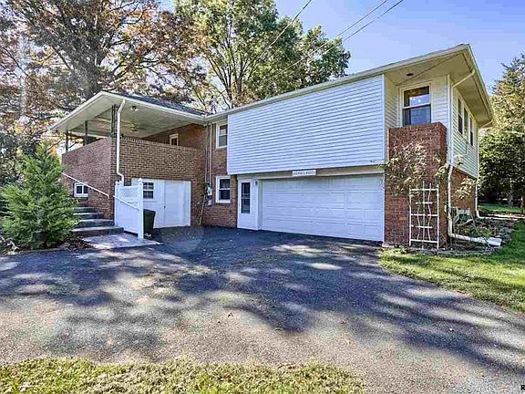 2nd image of 402 Golf Club Ave