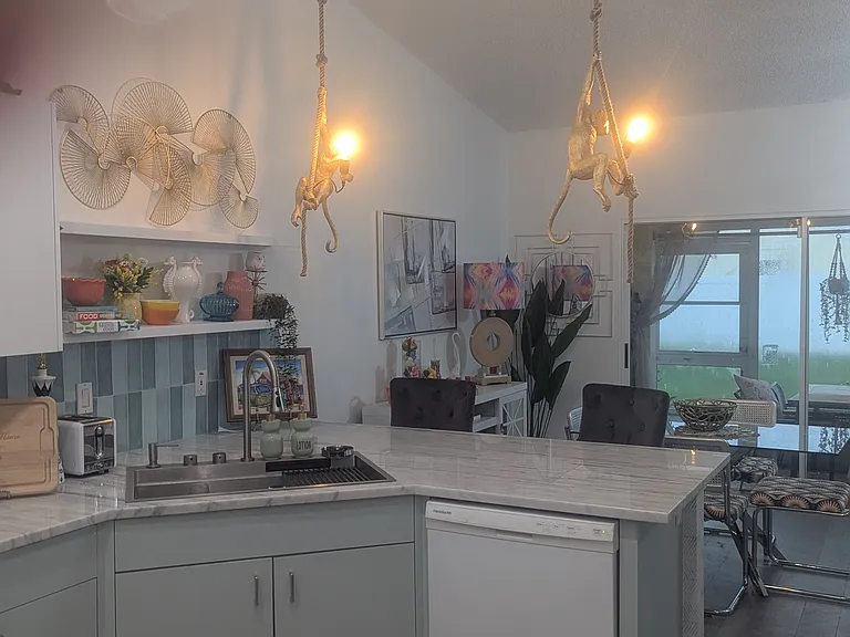 4021 Murfield Dr E — Photo 5