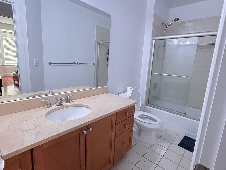 314 Soundview Ln #B — Photo 7