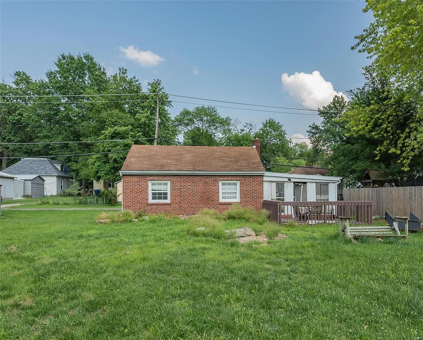 810 Ruskin Ave photo 1