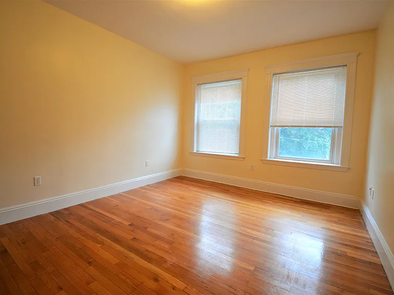 191 Winthrop Rd #5 — Photo 15