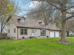 6705 Prairie View Dr, Sun Prairie, WI 53590