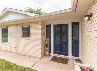 700 N Rhomberg St, Burnet, TX 78611