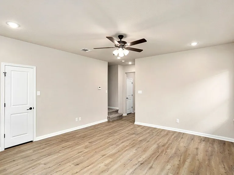 815 Soria Pl #101 — Photo 12