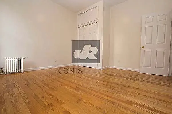 Rented by Jonis Realty | media 12