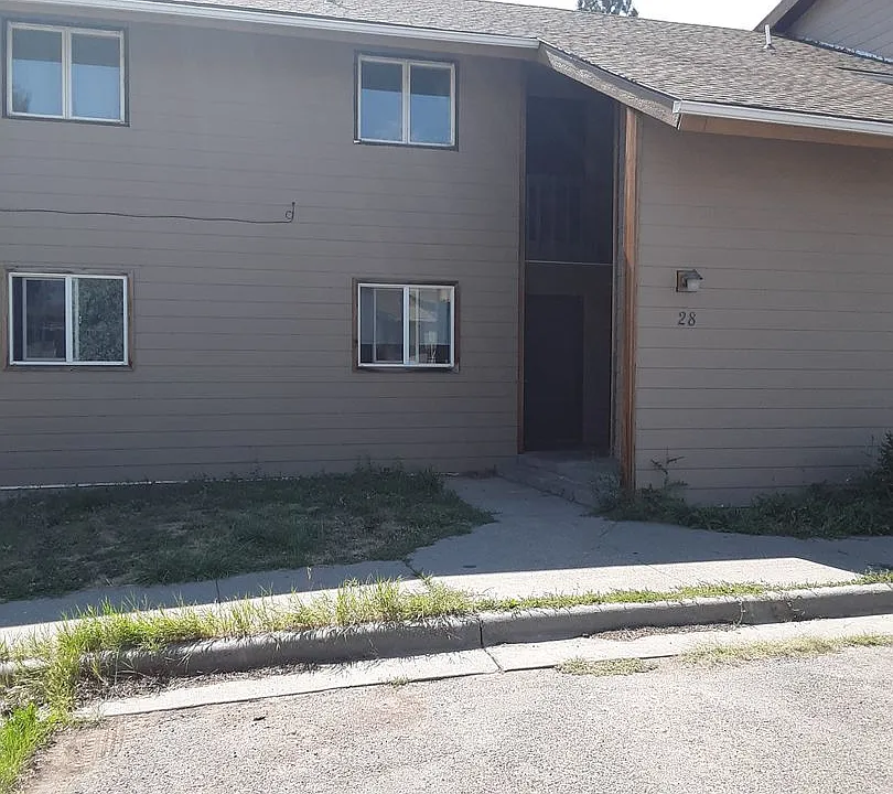 28 Larkspur Dr