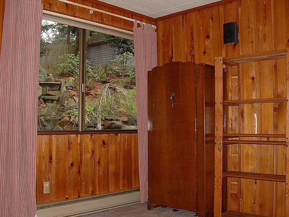 Detached Studio/Fam.Rm