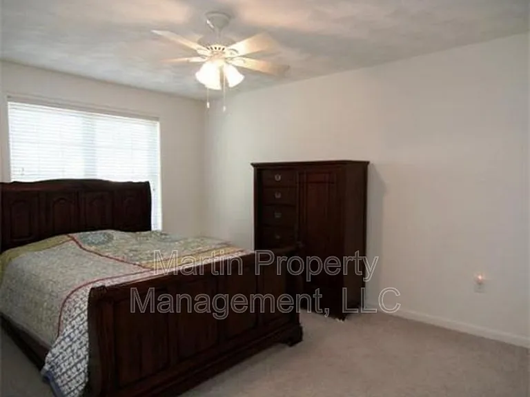 10 Blue Jay Cir #2 — Photo 6