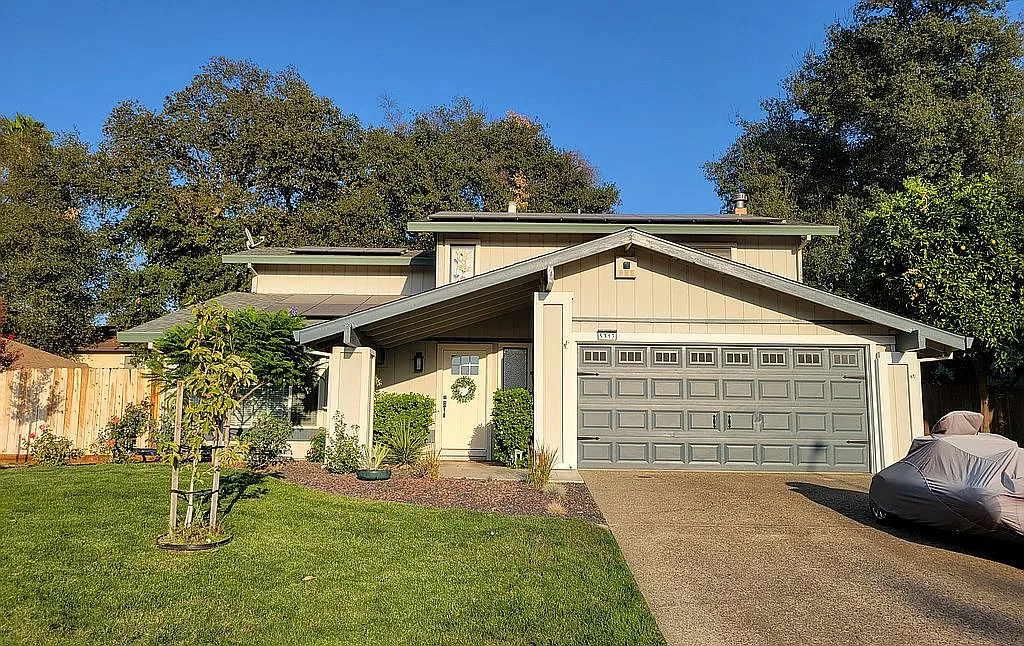 5312 Leavitt Way photo 1