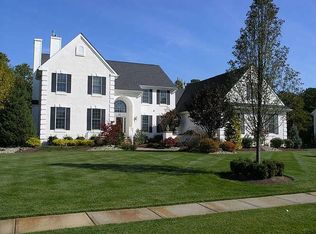 28 Carnegie St, Monroe Township, NJ 08831