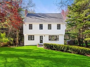 4 Tiffany Ln, Andover, MA 01810