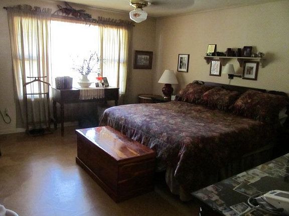 4th image of 2501 Broussard Ave