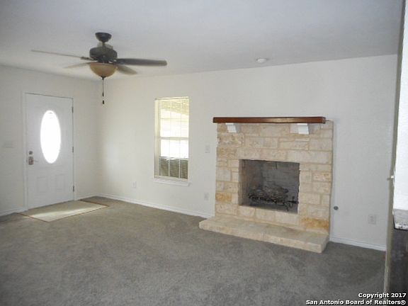 5th image of 905 Plum St