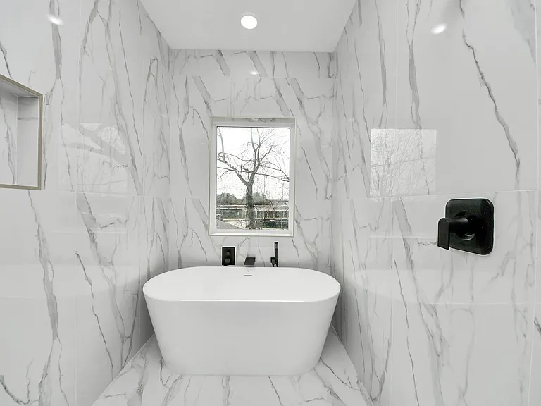 3524 Rebecca St — Photo 30