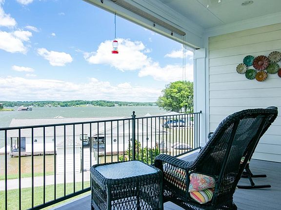 3rd image of 424 Haley Scott Dr #43