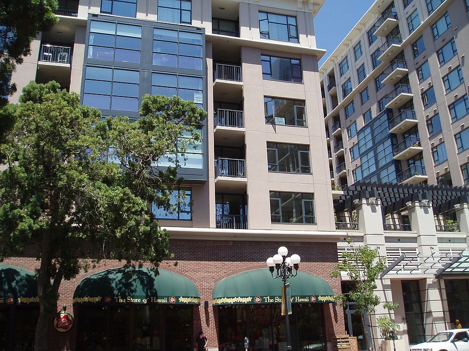 Beautiful Trellis 5th Ave Building