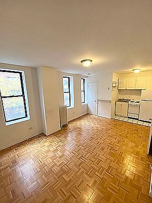 2nd image of 203 E 27th St #14