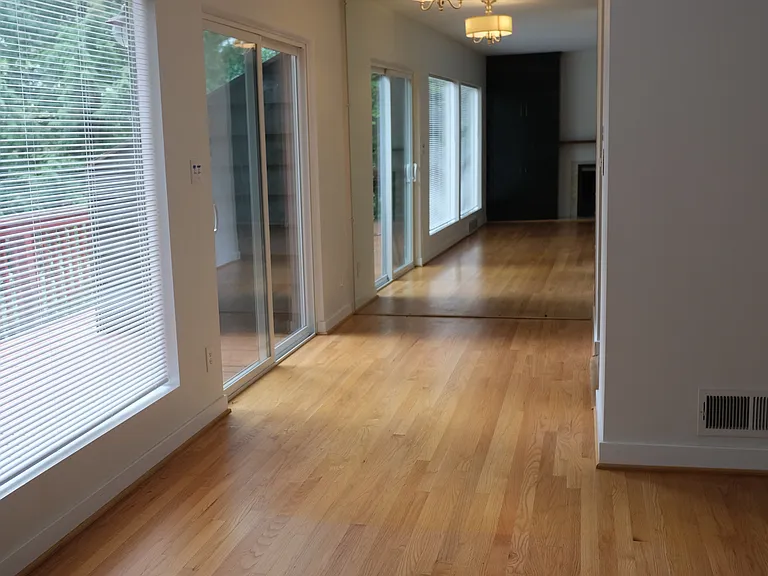 3512 SW 10th Ave — Photo 3
