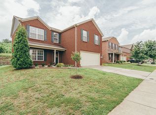 1019 Fulman Rd, Hendersonville, TN 37075
