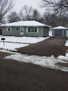 2025 Manor Ct, Lincoln, NE, 68506