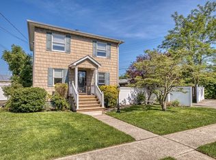 106 Hale Pl, Bellmore, NY 11710