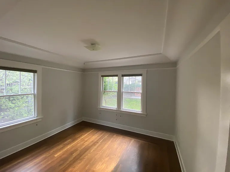 1226 Middlefield Rd — Photo 9