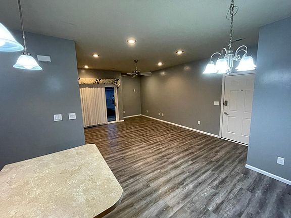 2nd image of 1815 SW White Birch Cir Unit 9