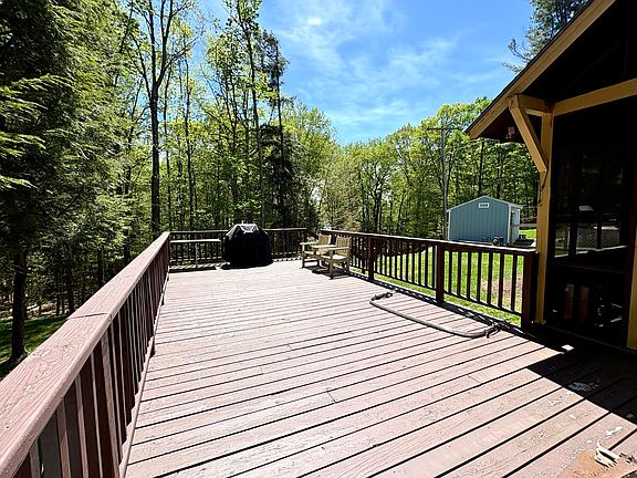 2nd image of 40 Woodland Ln