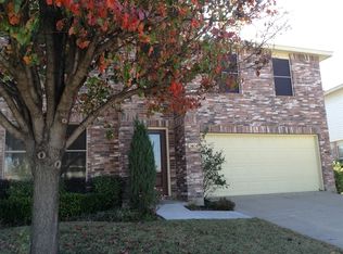 2404 Chestnut Dr, Little Elm, TX 75068