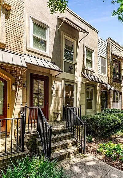 395 Laurent St NW #6 — Photo 2