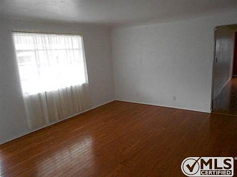 3rd image of 5021 Bragg Ave