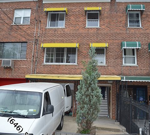 3rd image of 830 E 223rd St