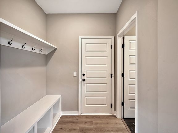 5th image of 1073 Linn Cove Ct