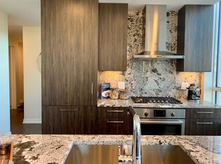 441 W Superior St #4, Chicago, IL 60654