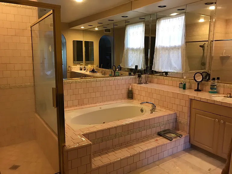 2357 Brookshire Ln — Photo 46
