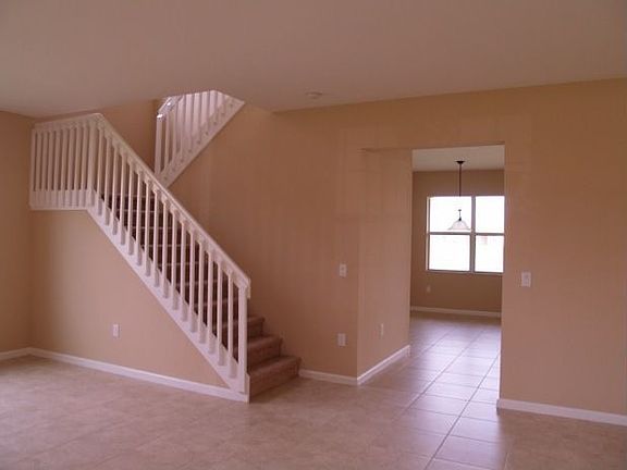 3rd image of 10796 Bitternut Hickory Ln