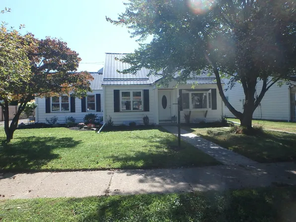 525 Butler Ave, Wyoming, PA 18644